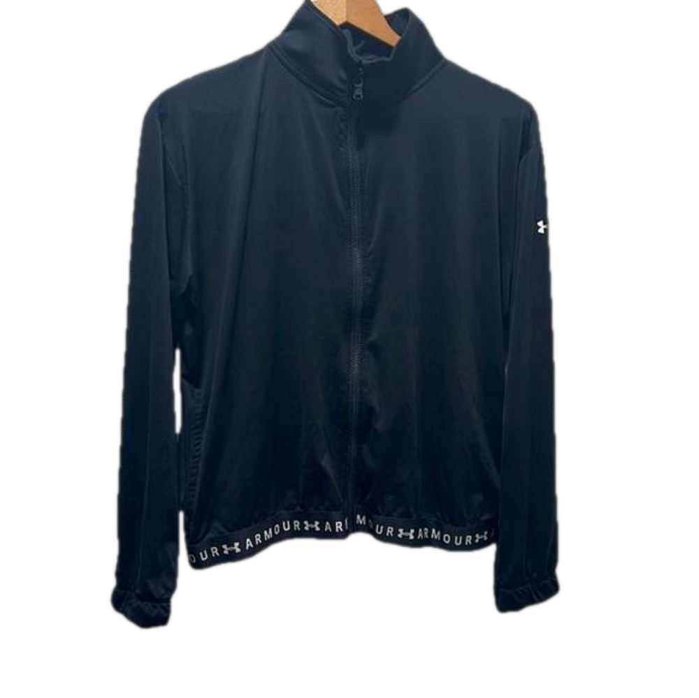 Under armour black long sleeve top size M GUC…